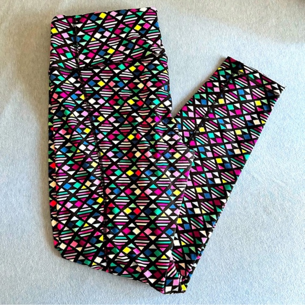 Victorias Secret Leggings - VSX - Colorful Geometric Pattern - LARGE SHORT